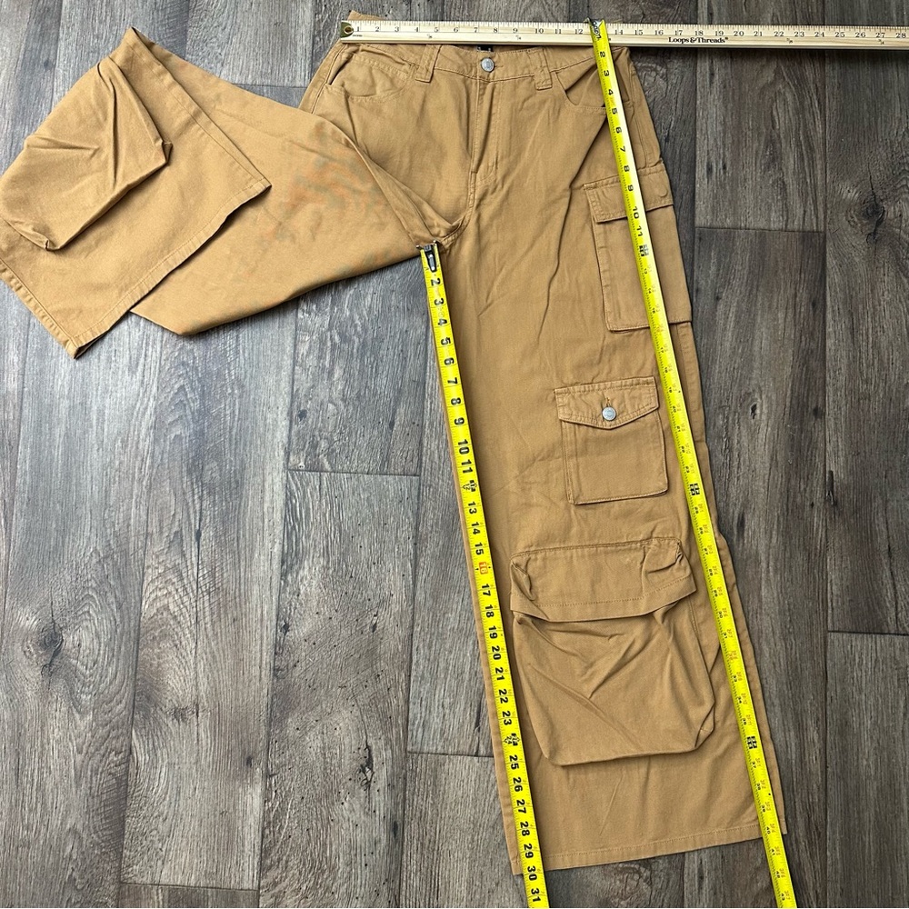 Forever 21 High-Rise Wide-Leg Cargo Brownish Tan Lightweight Pants Womens Size M - Picture 6 of 6